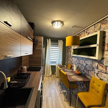 Mox Downtown Apartman Debrecen Eksteriør billede