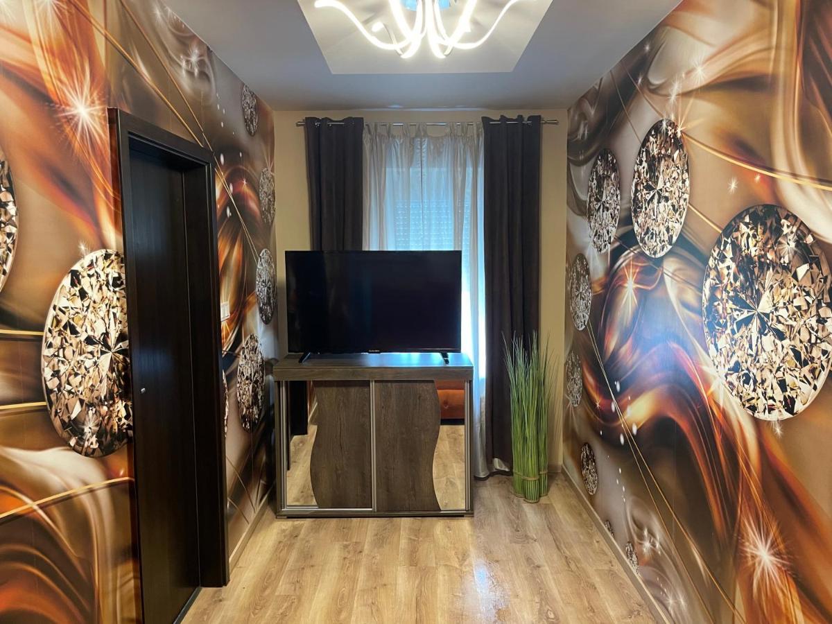 Mox Downtown Apartman Debrecen Eksteriør billede