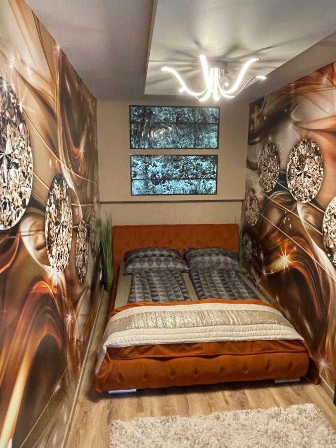Mox Downtown Apartman Debrecen Eksteriør billede