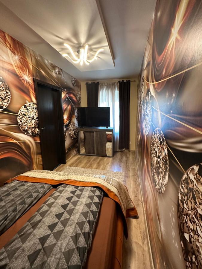 Mox Downtown Apartman Debrecen Eksteriør billede