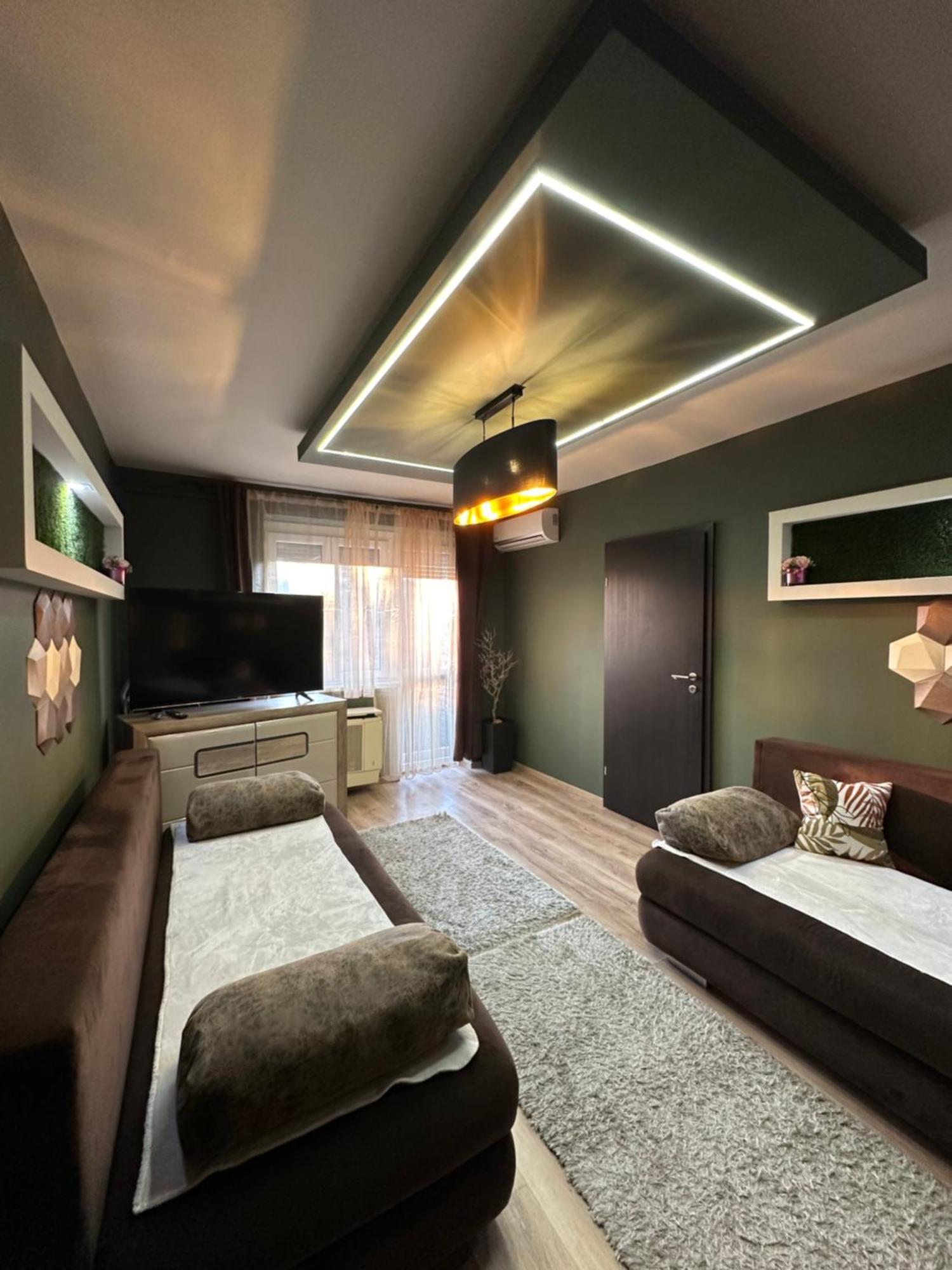 Mox Downtown Apartman Debrecen Eksteriør billede