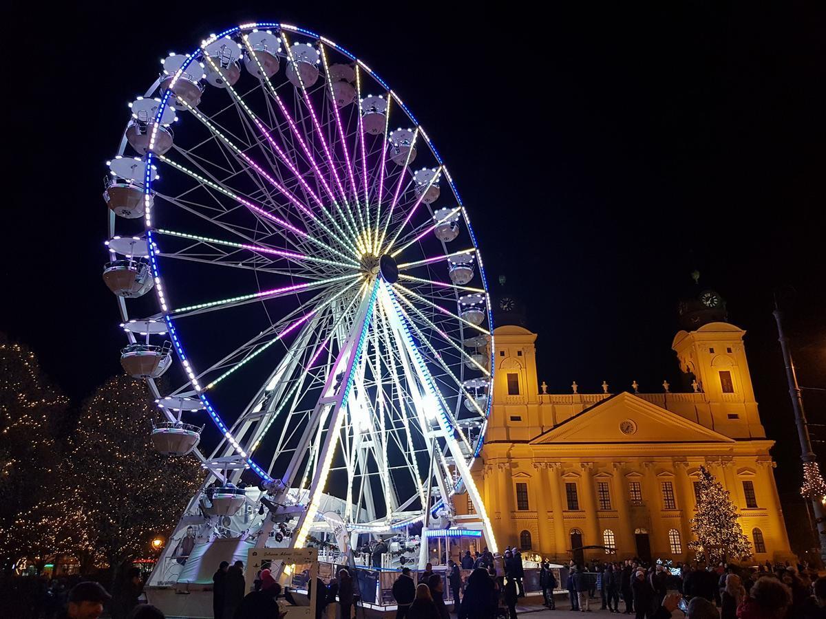Mox Downtown Apartman Debrecen Eksteriør billede